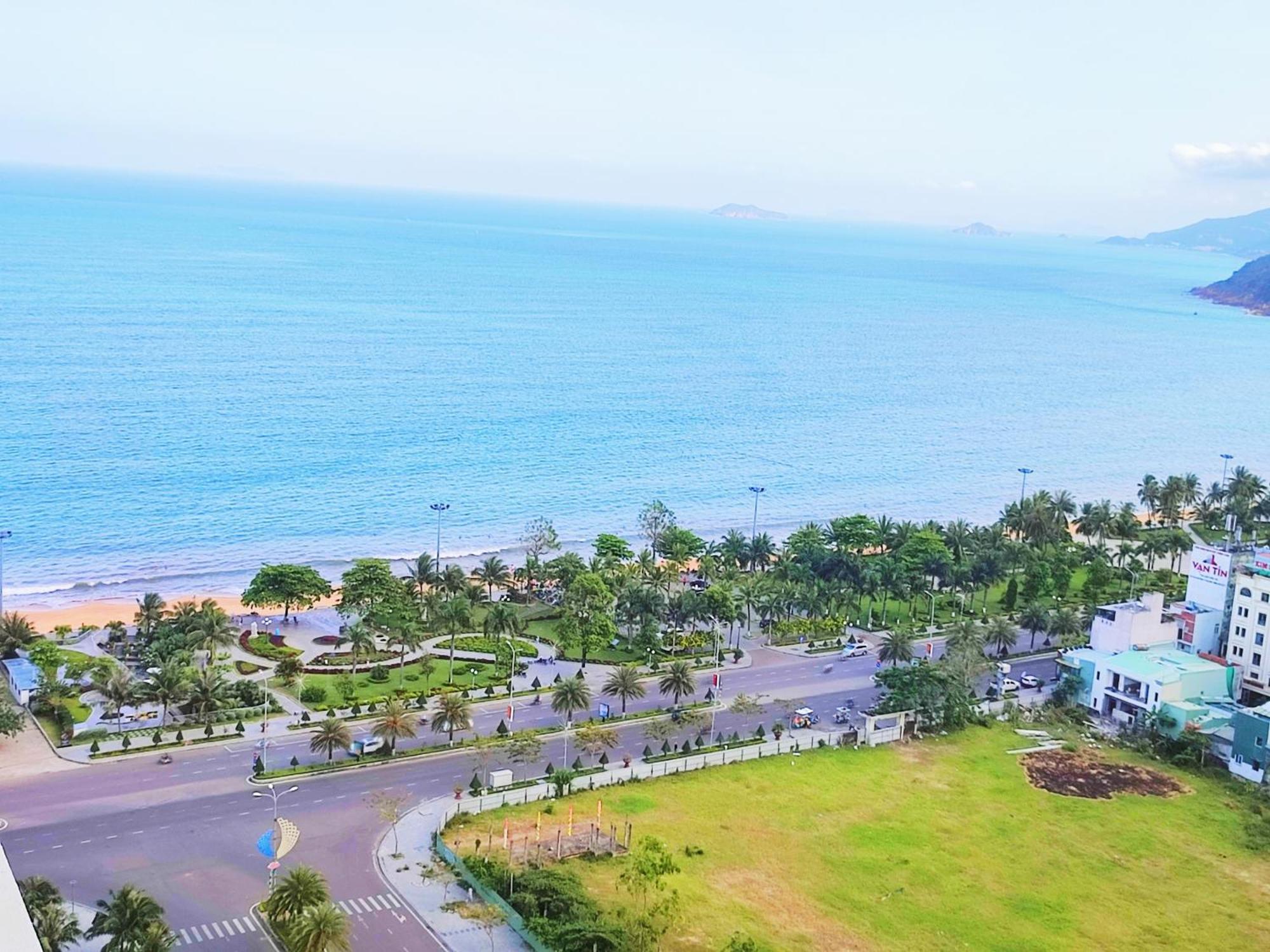 Flc Sea Tower Quy Nhon Ban Cong, Bon Tam, Ho Boi Co Phi, Sat Bien Куинён Экстерьер фото