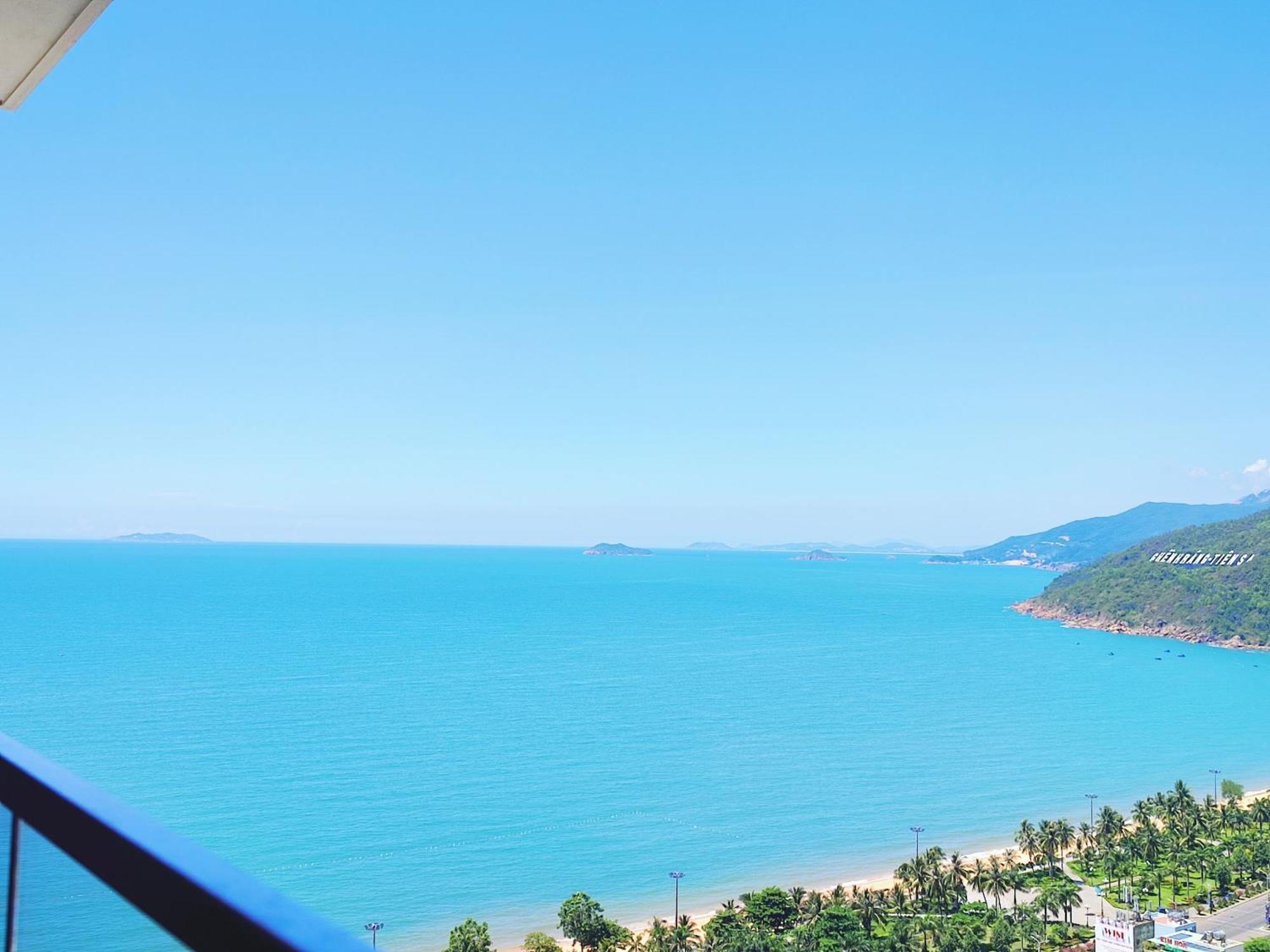 Flc Sea Tower Quy Nhon Ban Cong, Bon Tam, Ho Boi Co Phi, Sat Bien Куинён Экстерьер фото
