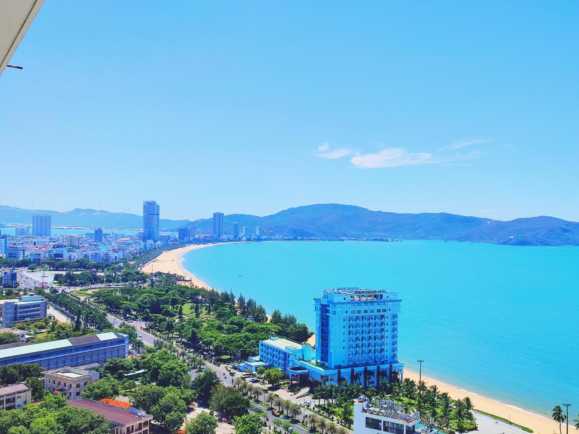 Flc Sea Tower Quy Nhon Ban Cong, Bon Tam, Ho Boi Co Phi, Sat Bien Куинён Экстерьер фото